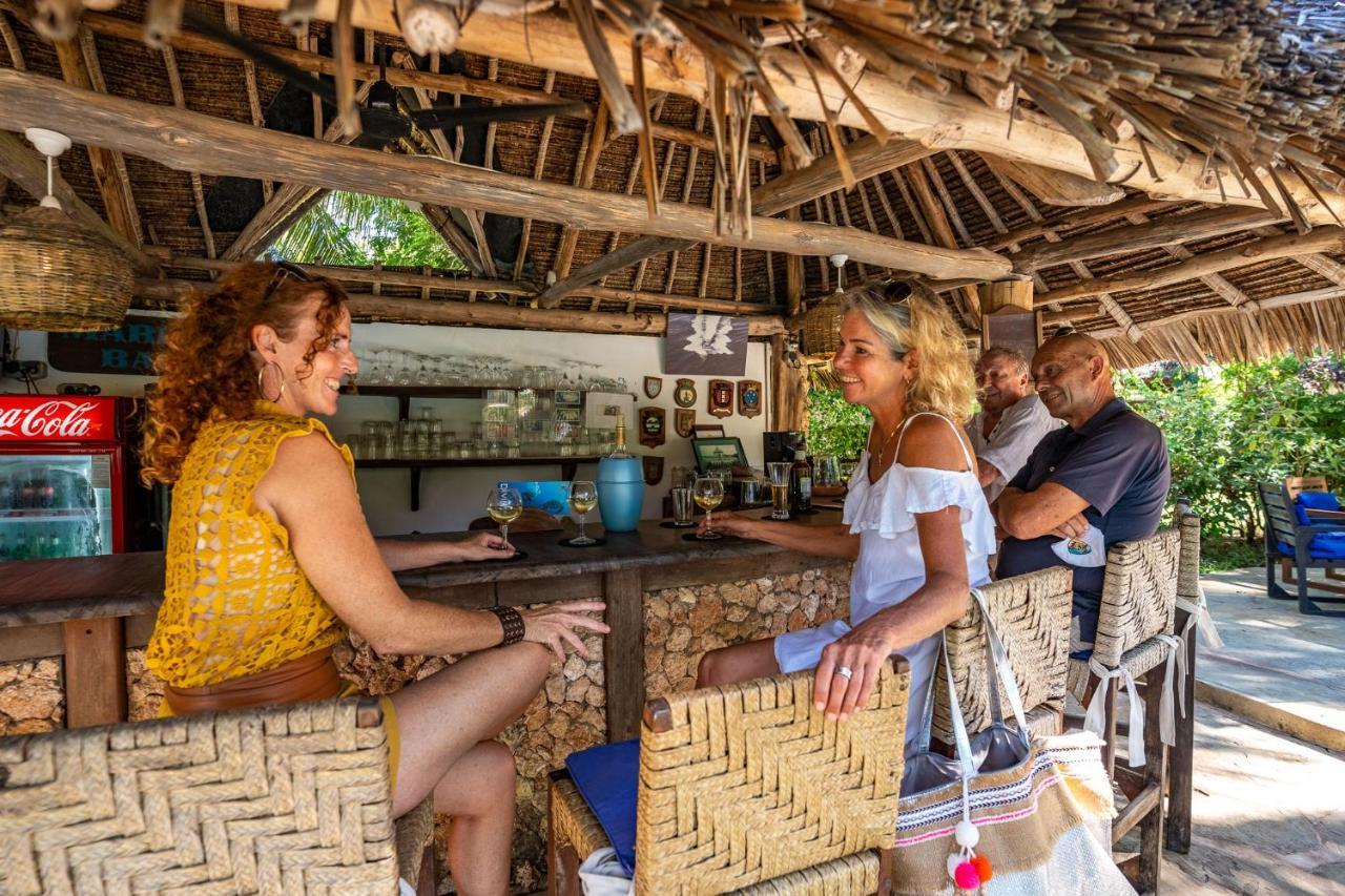 Diani Marine Divers Village Diani Beach Exterior photo