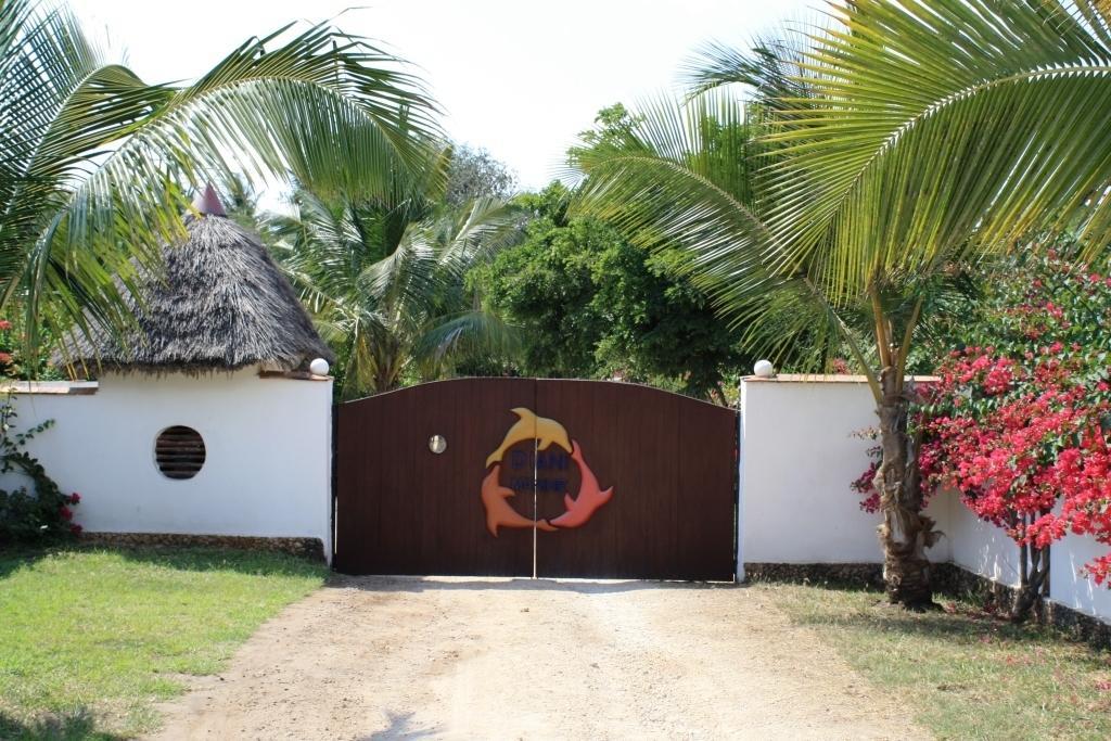 Diani Marine Divers Village Diani Beach Exterior photo