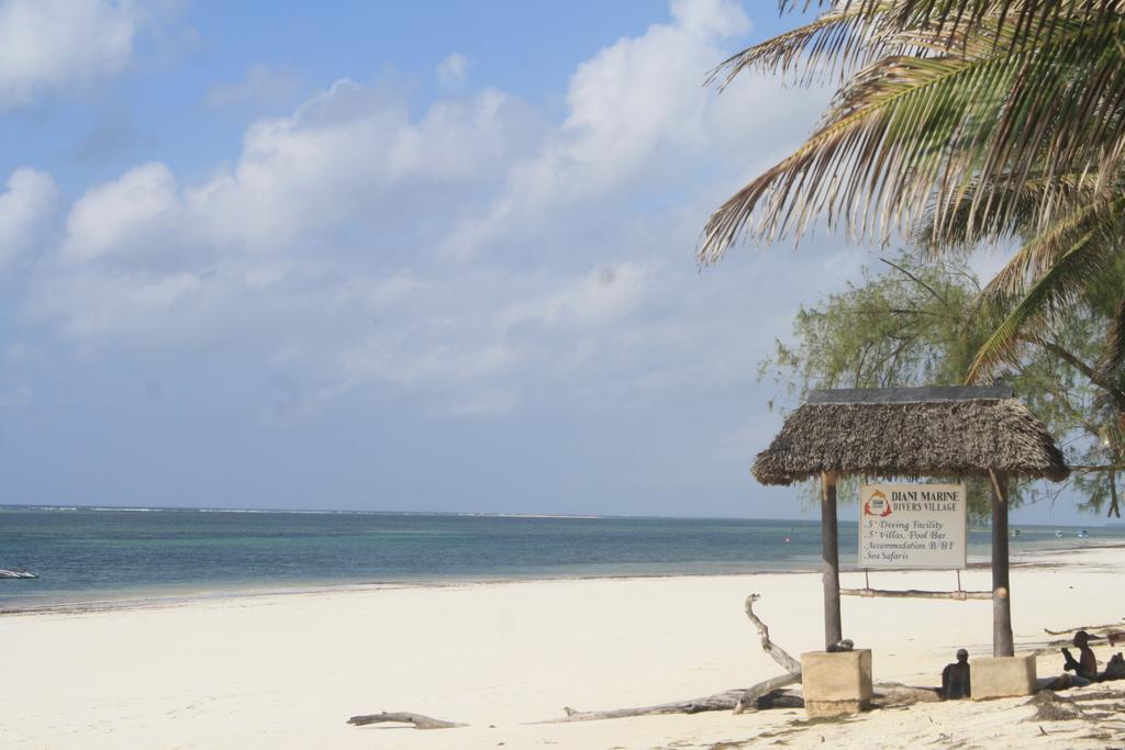 Diani Marine Divers Village Diani Beach Exterior photo